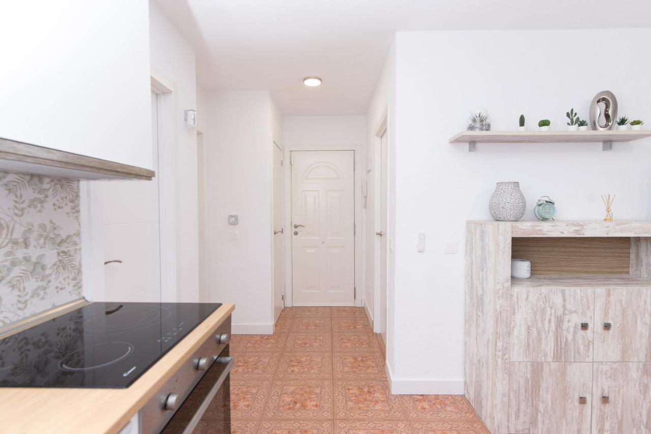Sea View, Newly Renovated, 2 Bedrooms Apartment In Costa Adeje Kültér fotó